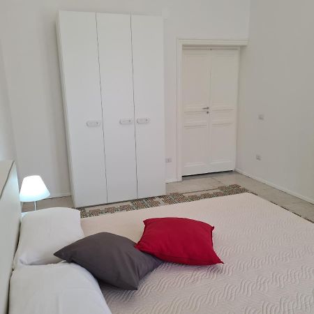 הוילה קאסטלמארה דל גולפו Casa Lara מראה חיצוני תמונה