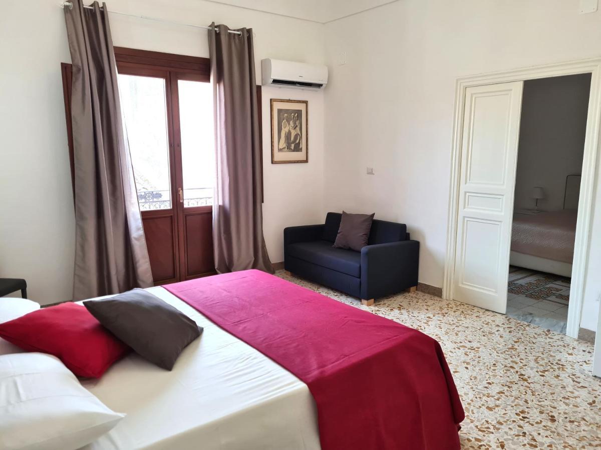 הוילה קאסטלמארה דל גולפו Casa Lara מראה חיצוני תמונה