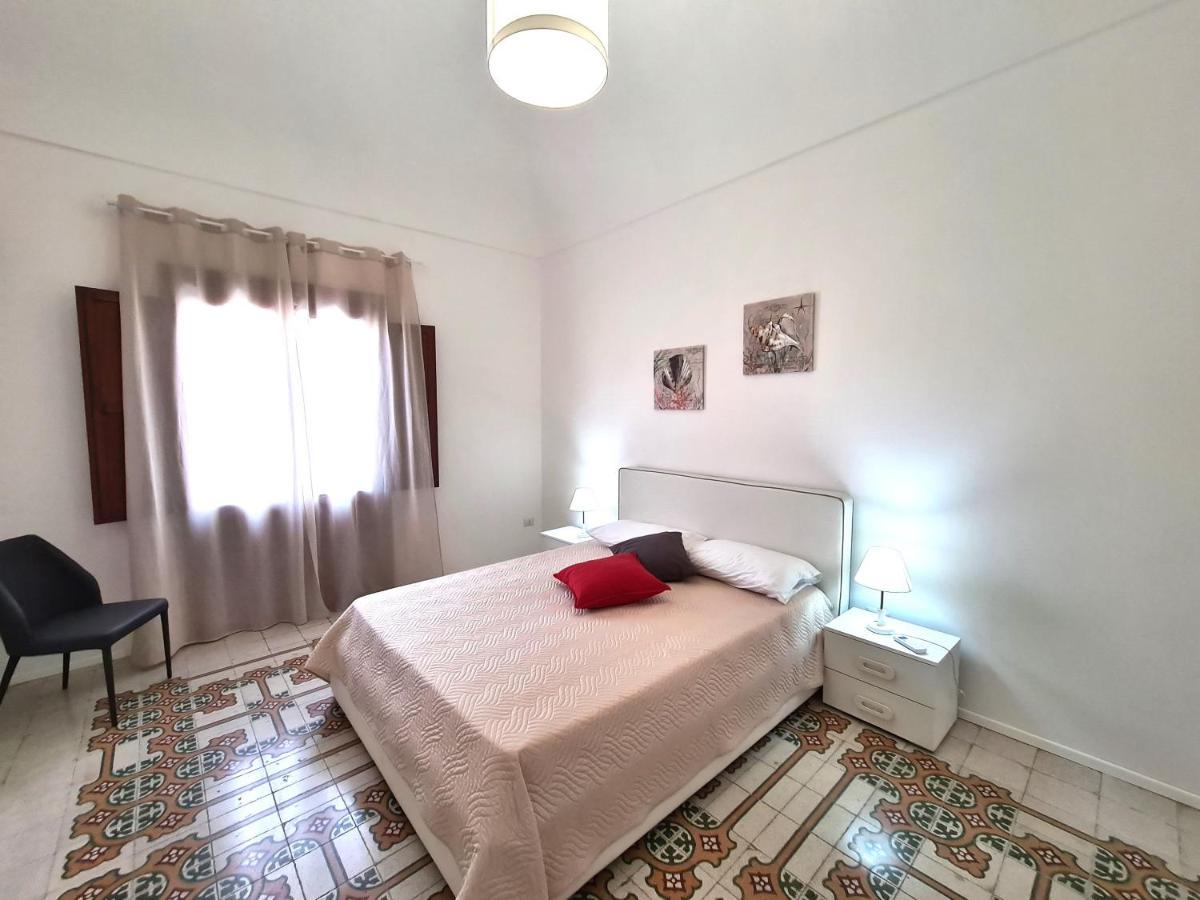 הוילה קאסטלמארה דל גולפו Casa Lara מראה חיצוני תמונה